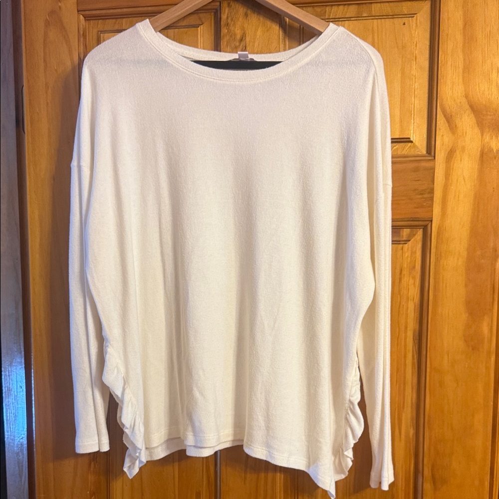 LC Lauren Conrad Cream Long Sleeve Top